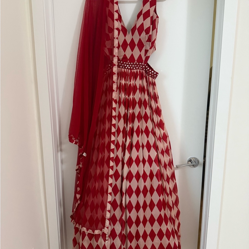 Indian Elegant Red and White Diamond Pattern Long Dress
